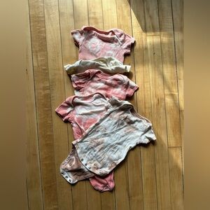 Lot of 5 Botanically hand dyed onesies 3-6 months